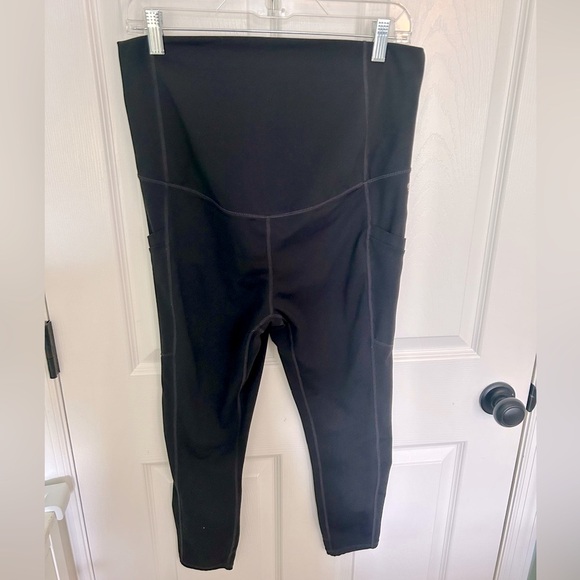 Fabletics PureLuxe High-Waisted Maternity 7/8 Legging size Large - Picture 6 of 9